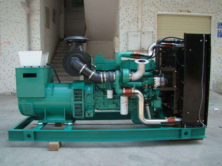 河津1100kw康明斯柴油发电机组