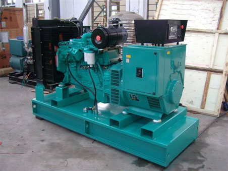 河津200kw康明斯柴油发电机组